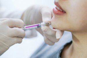 玻尿酸下巴修飾臉型!你不可不知的ptt網友下巴變美日記